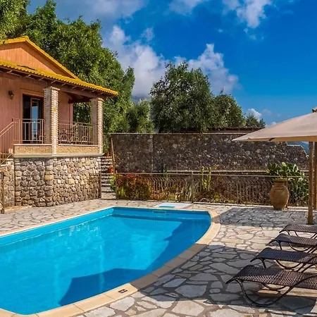 Apolis Deluxe Villa *